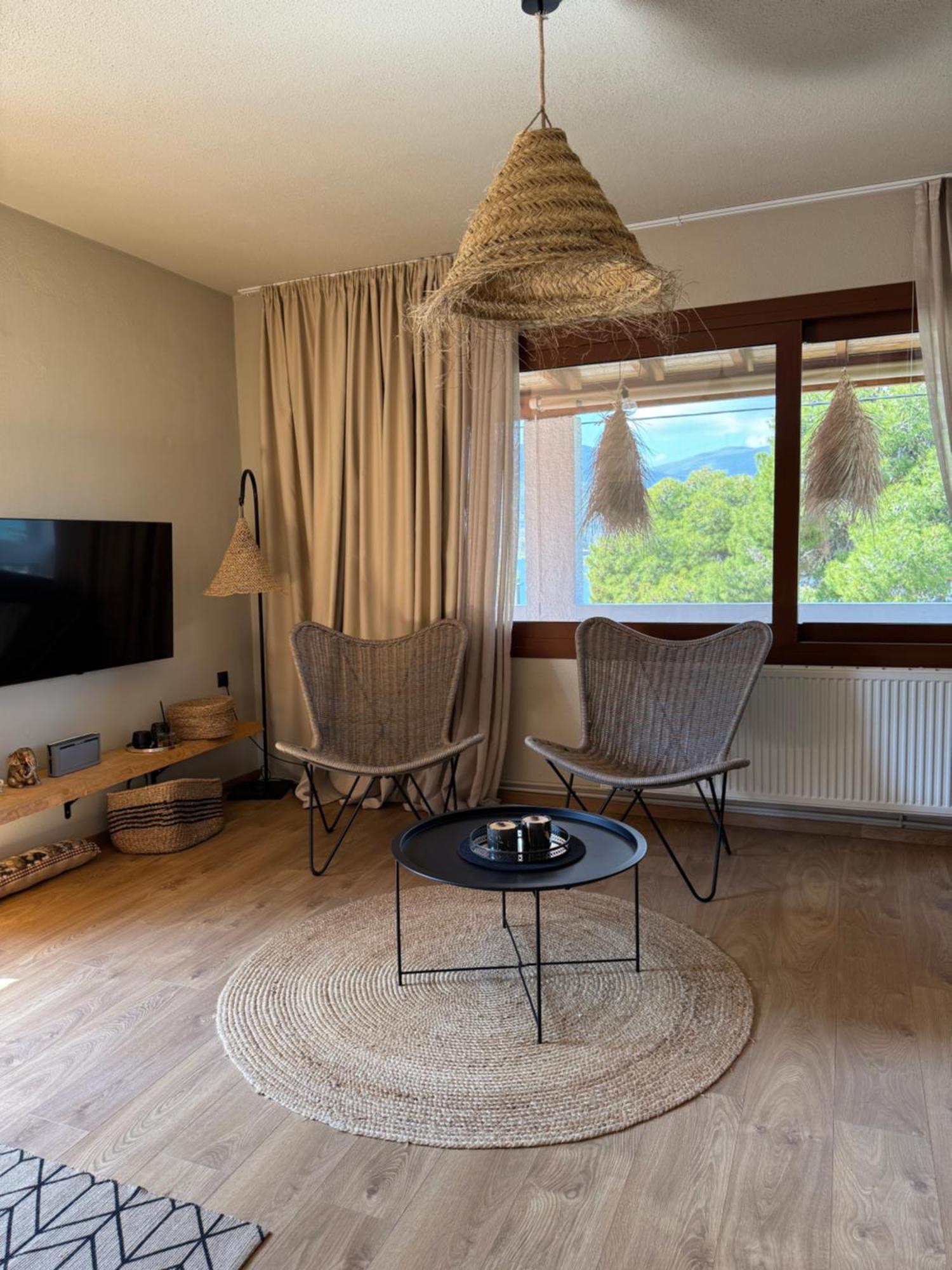 Seaview Apartment - Poros Relaxing Beachfront Flat Poros Town Exterior photo